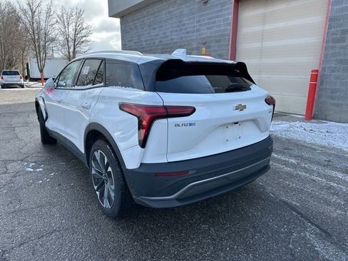 Used 2024 Chevrolet Blazer EV LT image 3