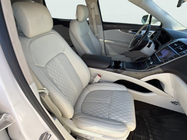 Used 2019 Lincoln Nautilus Black Label AWD/4WD image 11