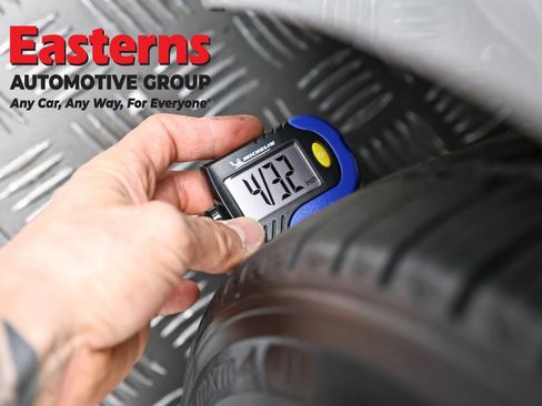 Used 2018 Tesla Model 3 Long Range image 22