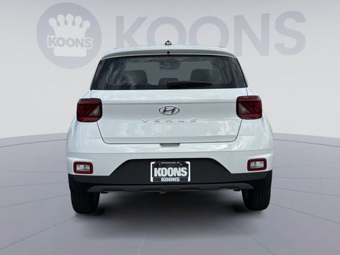 New 2026 Hyundai Venue SE FWD image 5