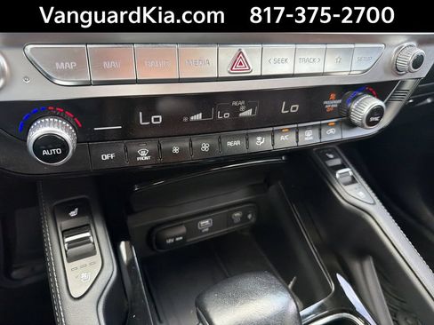 Certified 2024 Kia Telluride EX w/ EX Captain's Chair Package FWD image 21