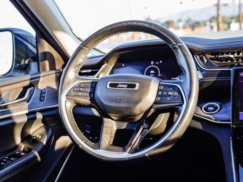 Used 2021 Jeep Grand Cherokee L Limited image 18