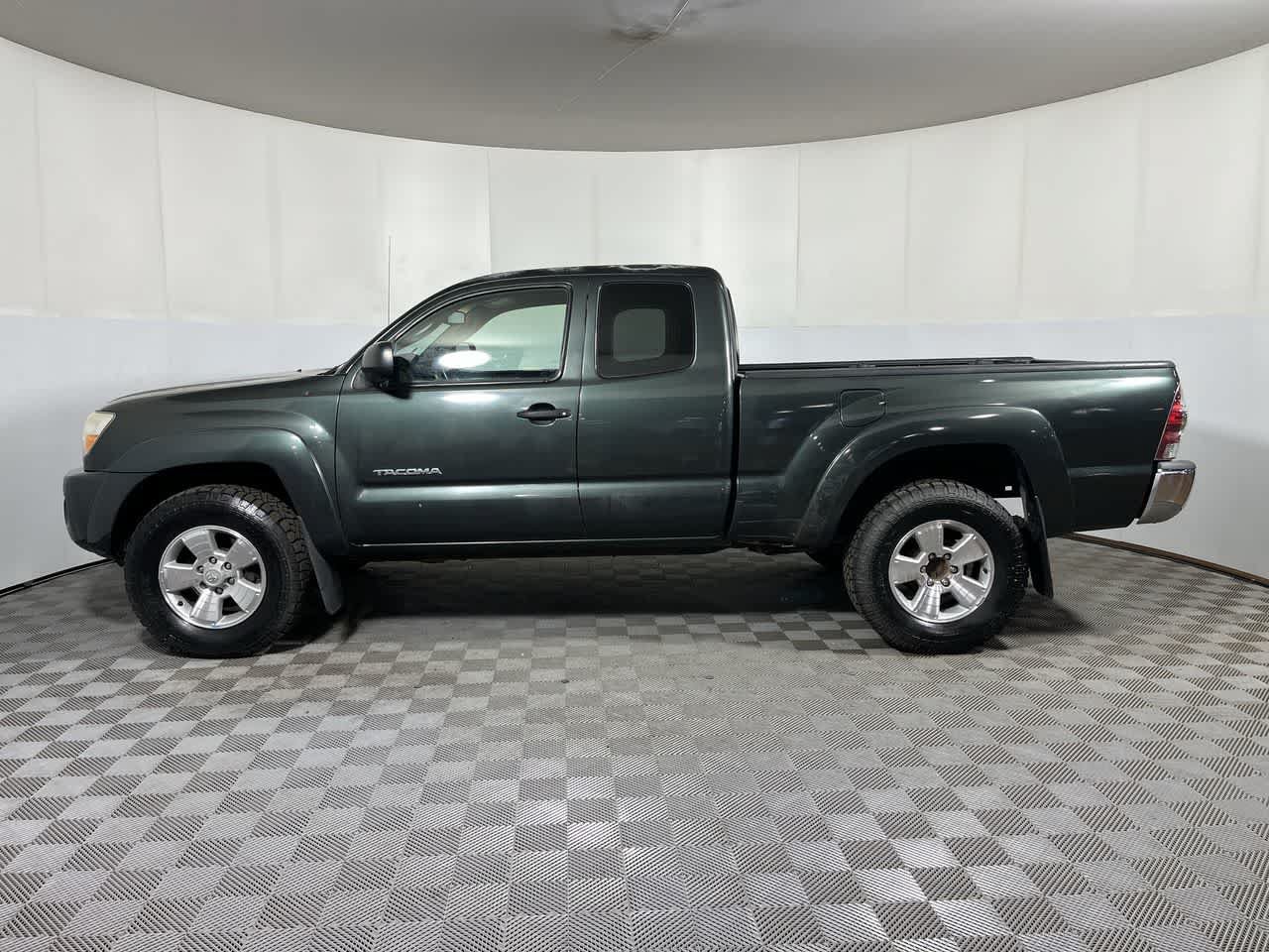Used 2009 Toyota Tacoma PreRunner RWD image 5