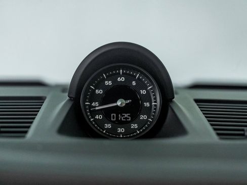 Certified 2024 Porsche 911 Targa 4 GTS image 28