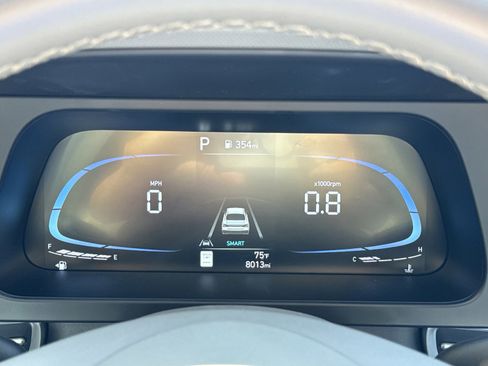 Certified 2025 Hyundai Elantra Sport image 19