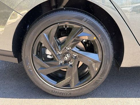 New 2026 Hyundai Elantra Sport FWD image 18
