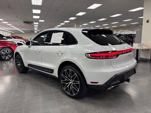 Used 2024 Porsche Macan AWD/4WD image 5