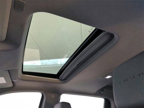 Used 2022 GMC Sierra 2500 Denali w/ Denali Ultimate Package image 27