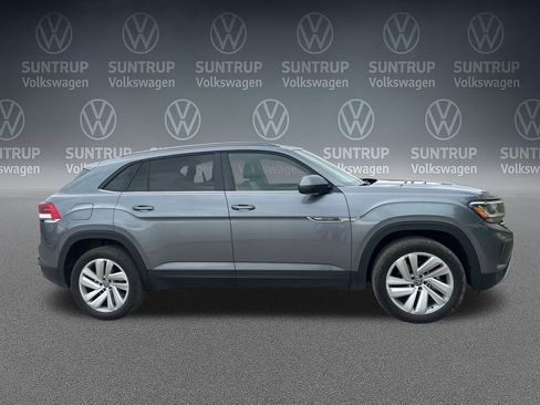 Used 2022 Volkswagen Atlas Cross Sport SE AWD/4WD image 36