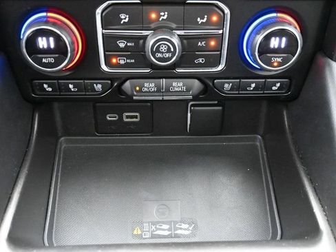 Used 2022 Chevrolet Tahoe High Country image 33