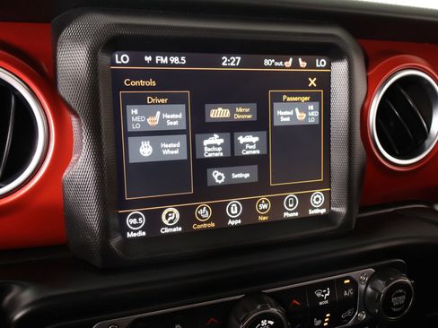 Used 2023 Jeep Gladiator Rubicon w/ LED Lighting Group AWD/4WD image 8