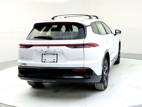 New 2026 Toyota Crown Signia image 5