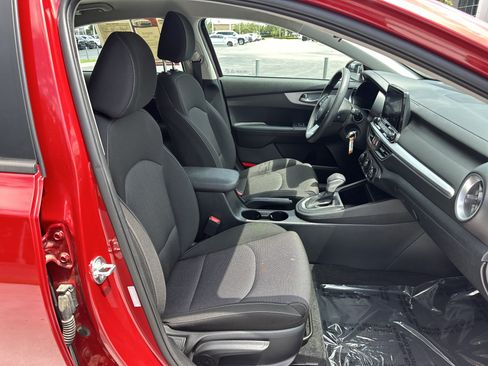 Used 2024 Kia Forte LXS w/ LXS Technology Package FWD image 33