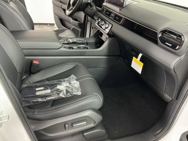 New 2026 Honda Pilot Touring image 14