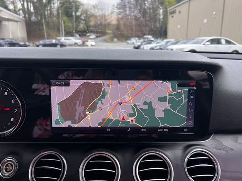 Used 2018 Mercedes-Benz E 300 E 300 image 26