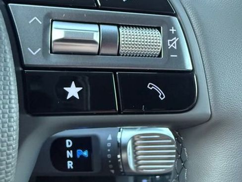 Used 2025 Hyundai Ioniq 5 SEL image 47