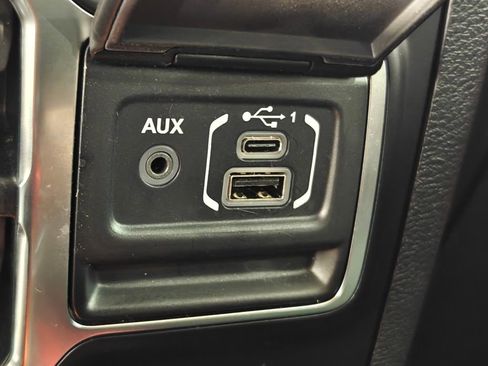 Used 2021 Jeep Wrangler Unlimited Sahara w/ Uconnect 4C Nav & Sound Group AWD/4WD image 51