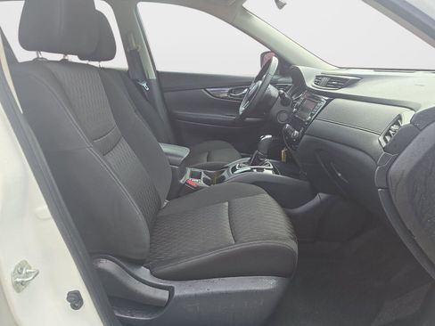 Used 2020 Nissan Rogue SV AWD/4WD image 3
