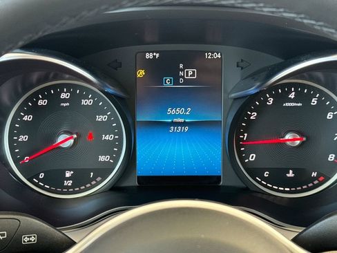 Used 2022 Mercedes-Benz GLC 300 image 30