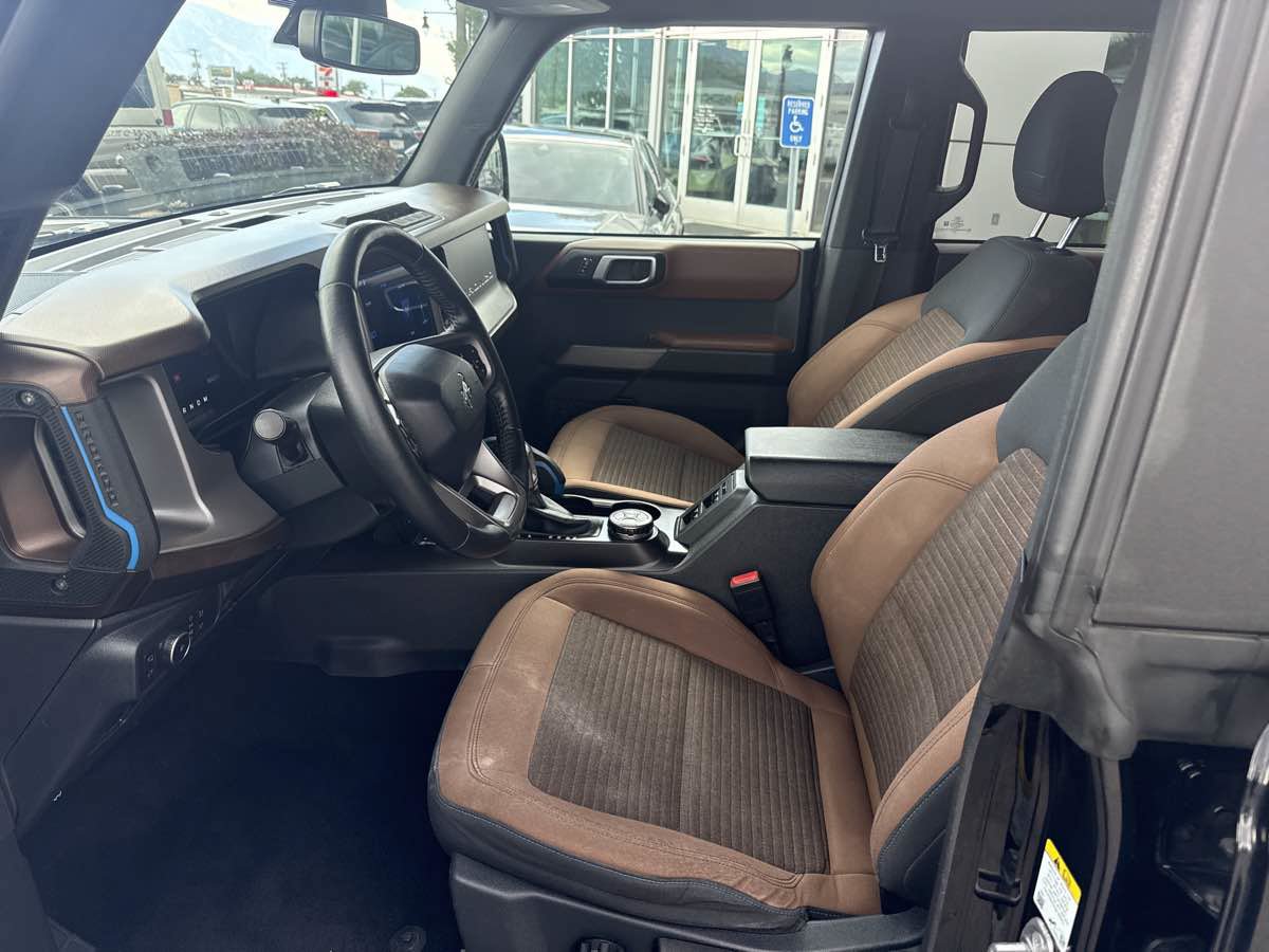 Used 2021 Ford Bronco Outer Banks AWD/4WD image 14