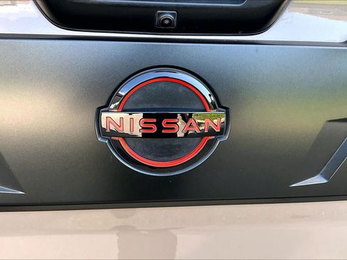 Used 2023 Nissan Titan PRO-4X w/ Pro-4x Convenience Package AWD/4WD image 30