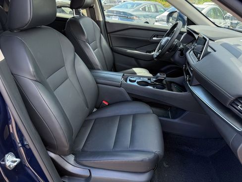 Certified 2025 Nissan Rogue SV w/ SV Premium Package image 11