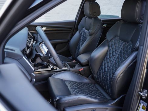 Used 2023 Audi SQ5 Premium Plus w/ Premium Plus Package image 20