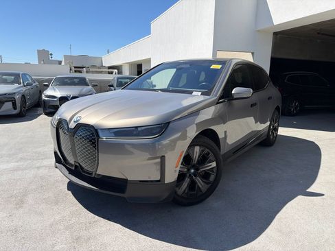 Used 2024 BMW iX xDrive50 w/ Convenience Package AWD/4WD image 3