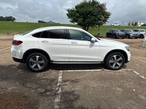 Used 2023 Mercedes-Benz GLC 300 4MATIC Coupe image 4