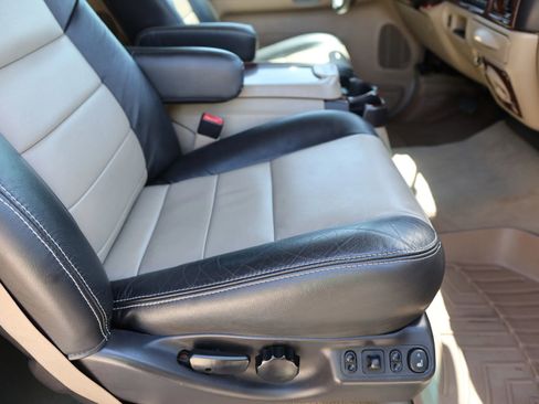Used 2005 Ford Excursion Eddie Bauer AWD/4WD image 42