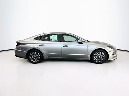 Used 2021 Hyundai Sonata Limited w/ Cargo Package FWD image 10