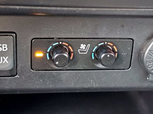 Used 2019 Toyota 4Runner Limited AWD/4WD image 15