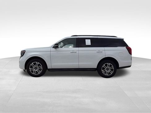 Used 2025 Ford Expedition Active AWD/4WD image 11