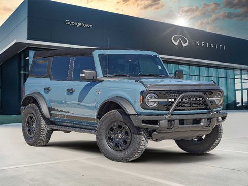 Used 2023 Ford Bronco Wildtrak image 1