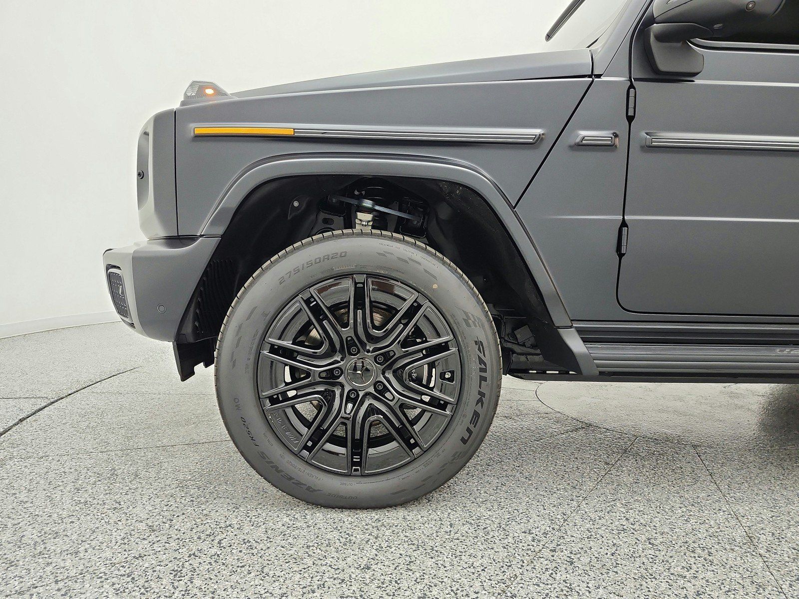 New 2027 Mercedes-Benz G 580 e image 13