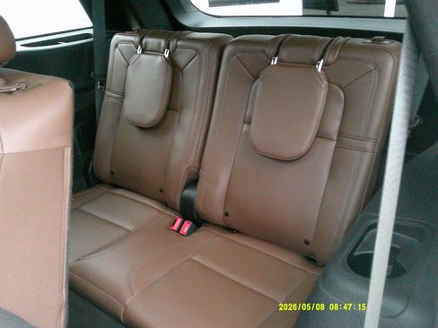 Used 2022 Lincoln Aviator Reserve w/ Class IV Trailer Tow Package AWD/4WD image 13