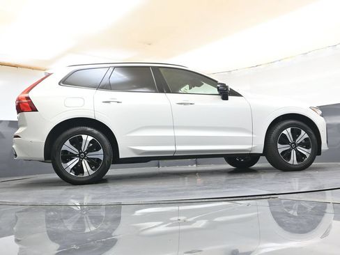 Certified 2025 Volvo XC60 T8 Plus w/ Protection Package Premier AWD/4WD image 34