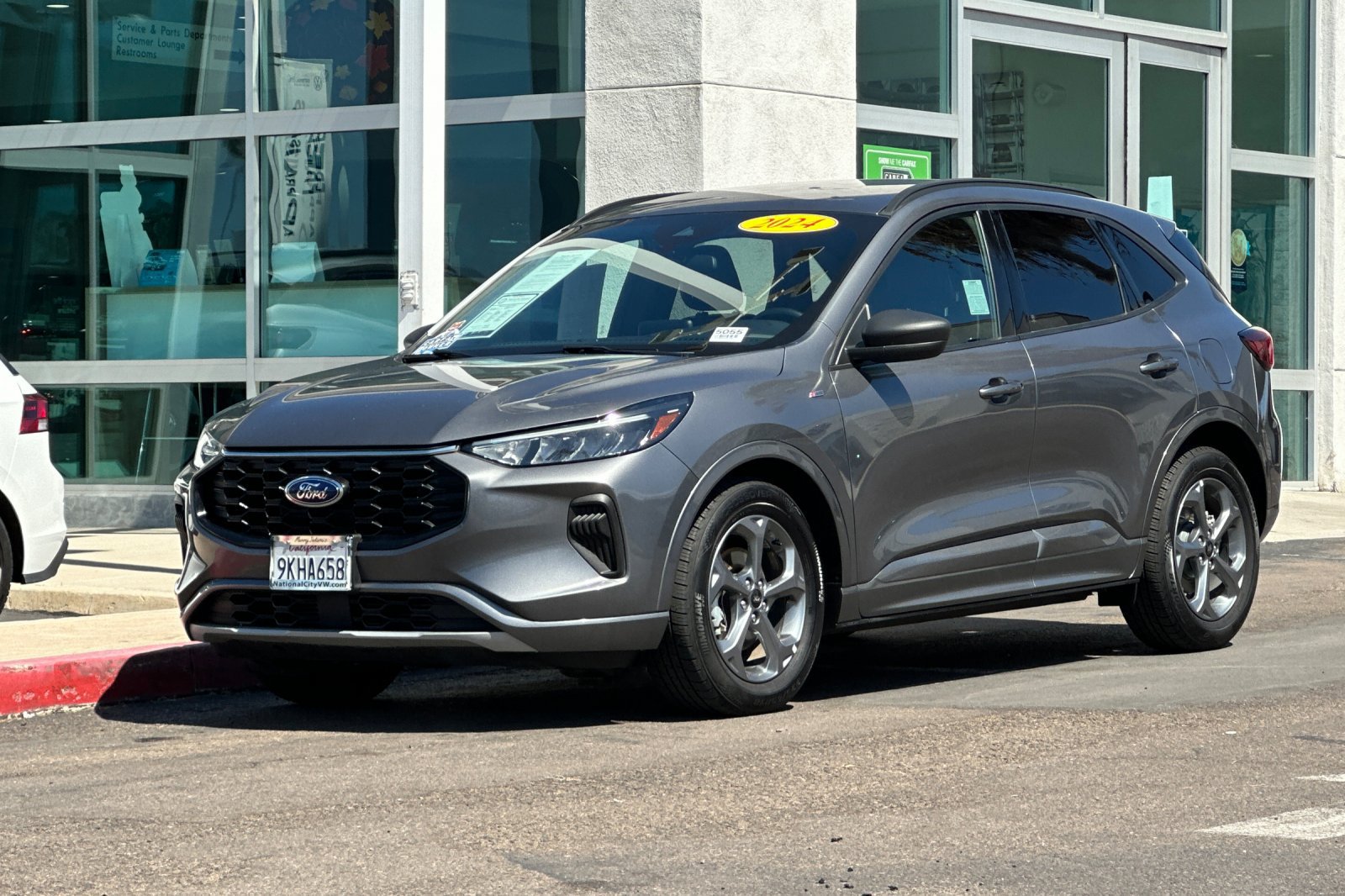 Used 2024 Ford Escape ST-Line FWD image 8
