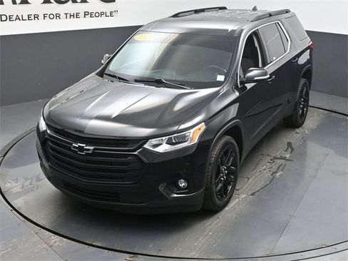 Used 2020 Chevrolet Traverse LT image 47