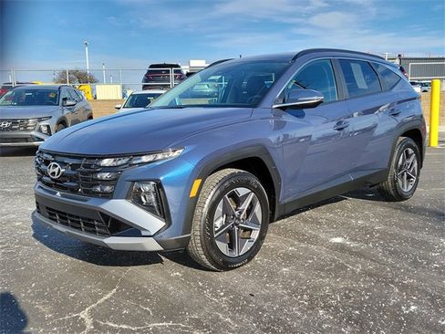 Certified 2025 Hyundai Tucson SEL image 2