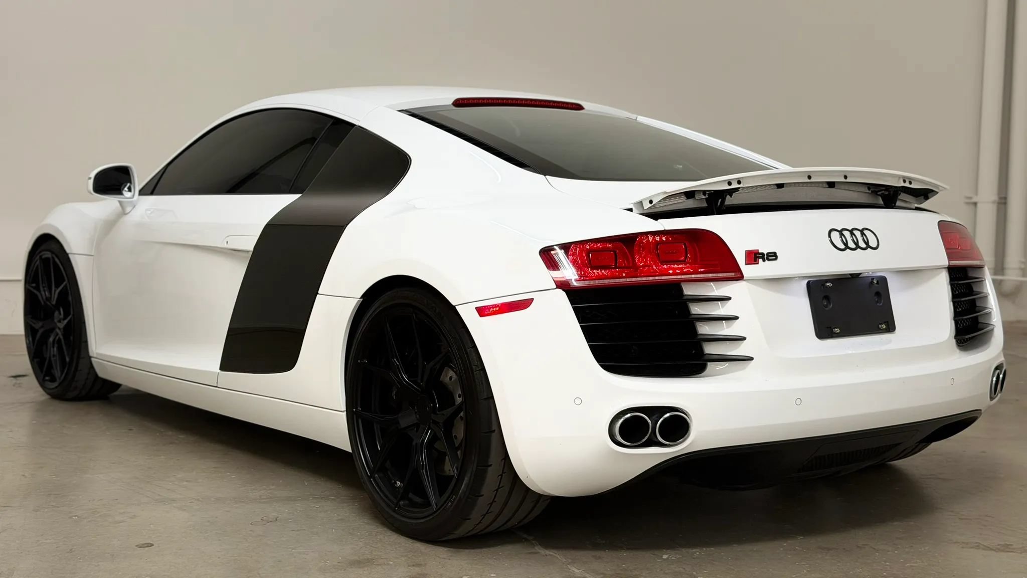 Used 2012 Audi R8 V8 AWD/4WD image 6
