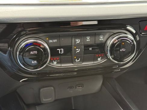 New 2026 Chevrolet Trax LT w/ LT Convenience Package image 20