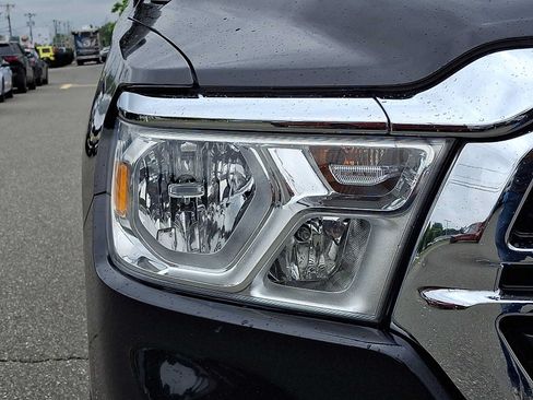 Used 2022 RAM 1500 Big Horn AWD/4WD image 9
