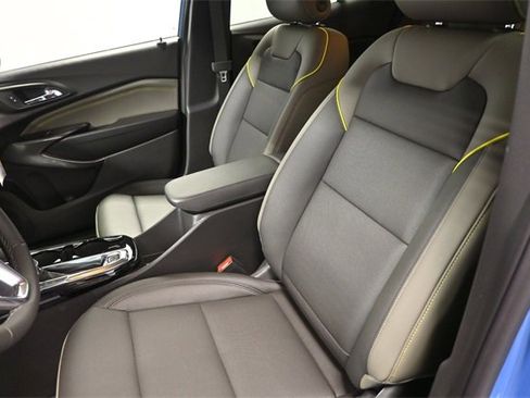 New 2026 Chevrolet Trax ACTIV w/ Driver Confidence Package image 9