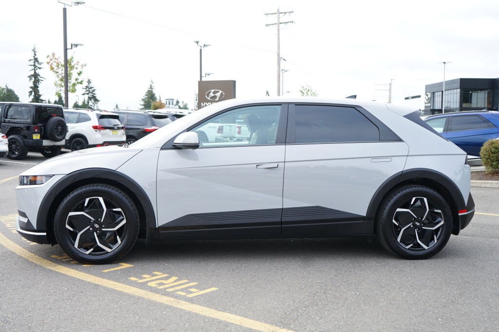 Certified 2024 Hyundai Ioniq 5 SE AWD/4WD image 10