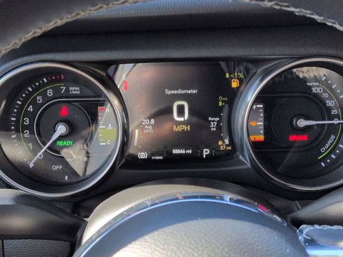 Certified 2023 Jeep Wrangler Unlimited Sahara image 19