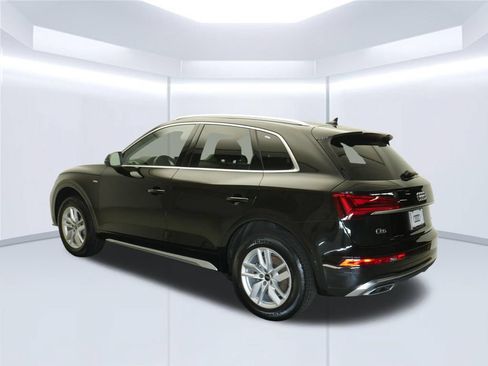Certified 2023 Audi Q5 2.0T Premium w/ Convenience Package AWD/4WD image 4