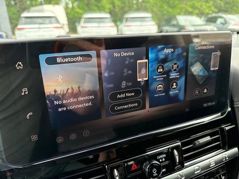 New 2026 Nissan Pathfinder Platinum FWD image 19