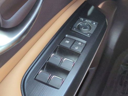 Used 2021 Lexus ES 350 w/ Premium Package image 24