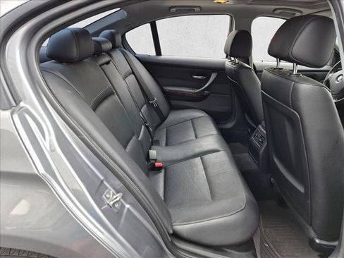 Used 2011 BMW 328i Sedan RWD image 18